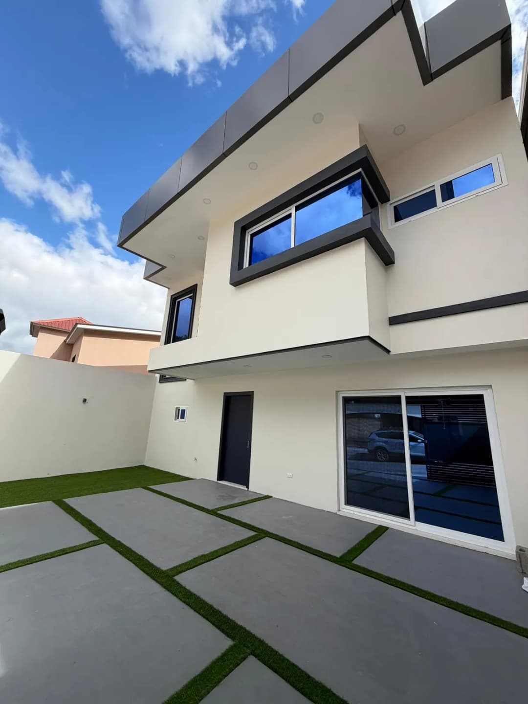 Venta de Casa - Roble Oeste, Quinta Etapa - foto 1 de 9