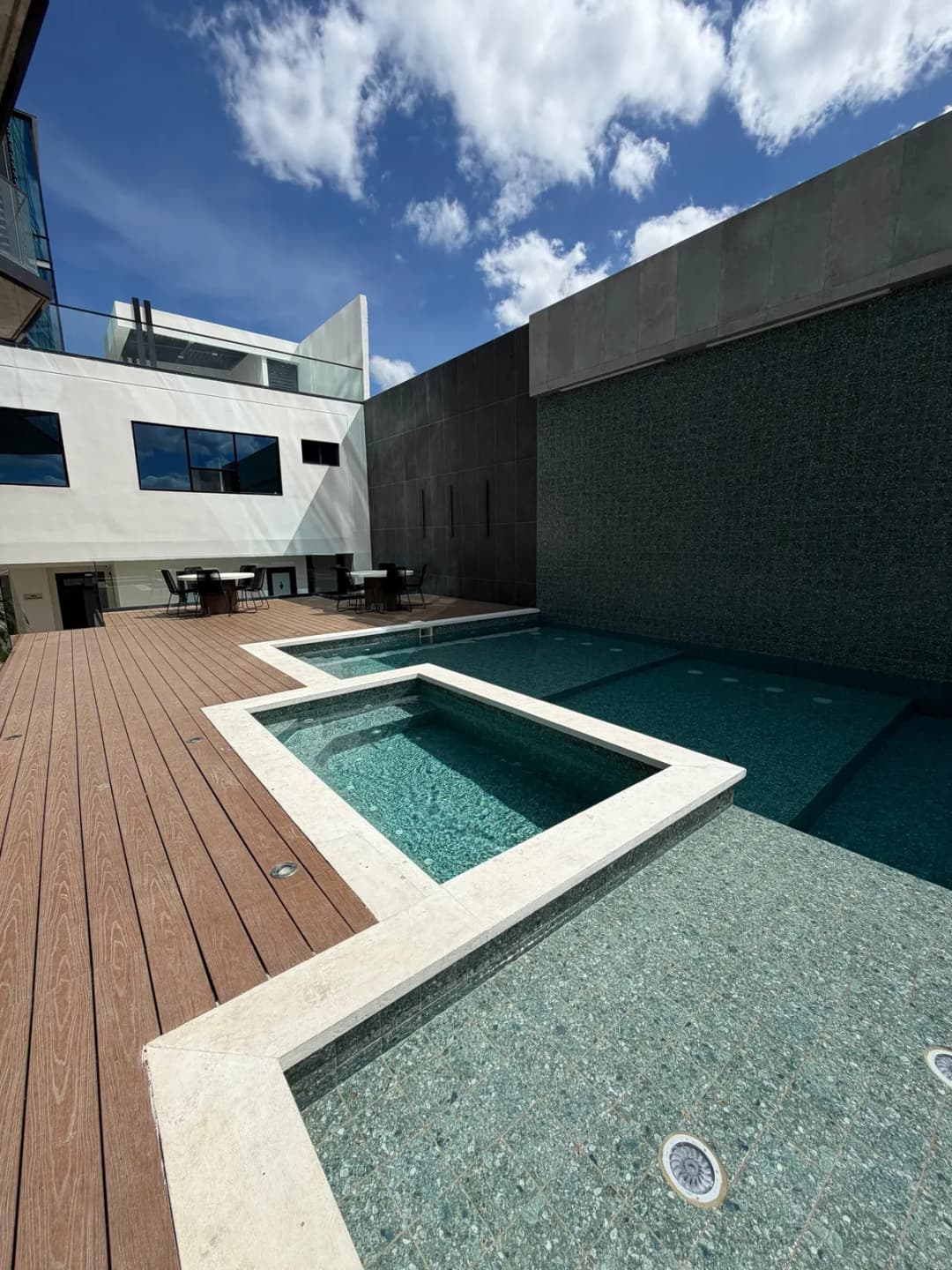 Apartamento en Renta - Torre DÖSS | Lomas del Guijarro - foto 1 de 20