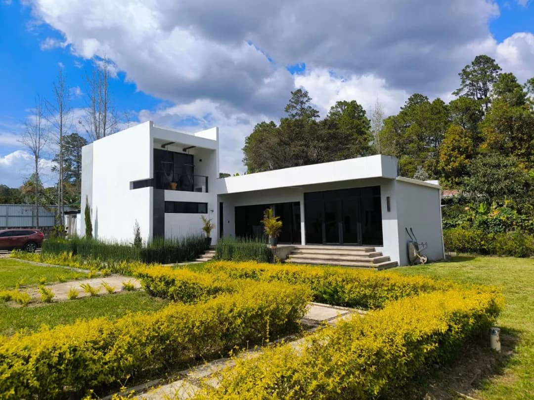 PROPIEDAD DE LUJO EN VENTA - VALLE DE ÁNGELES - foto 1 de 16